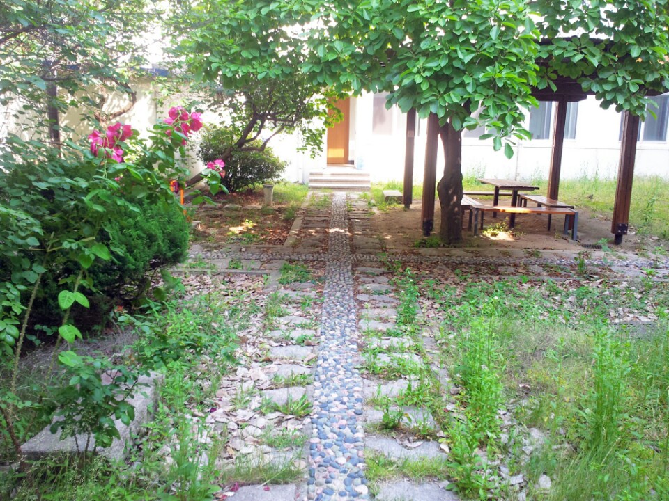 서울 녹번동 우편취급국 | Seoul 은평구 통일로 684 | +82 2-385-0004