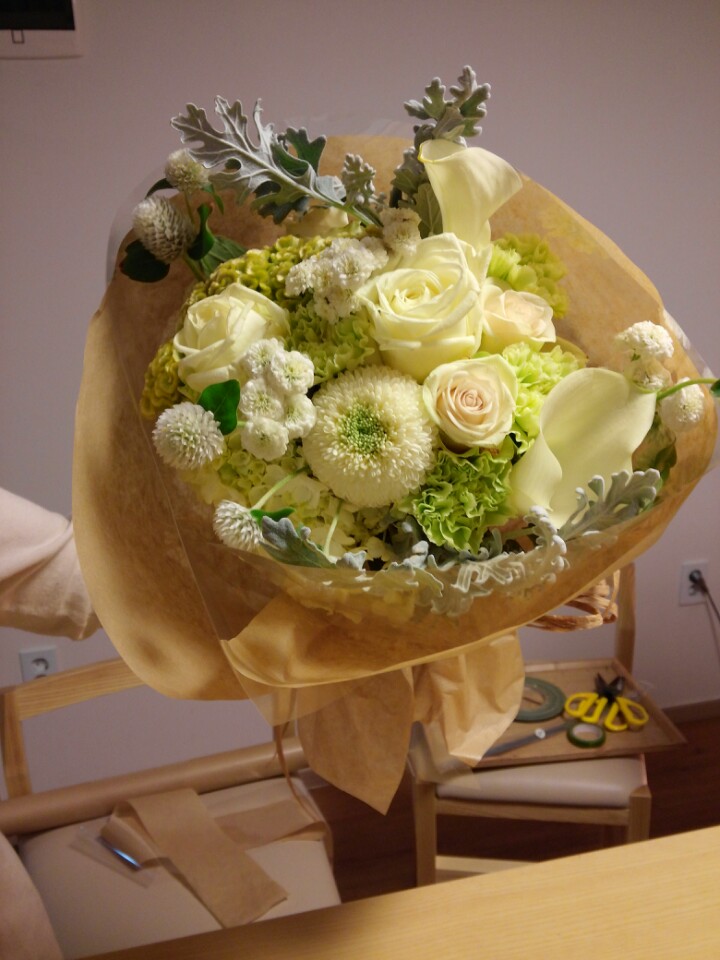 emily atelier | 서울 용산구 백범로 79길 95 | +82 2-3273-5855