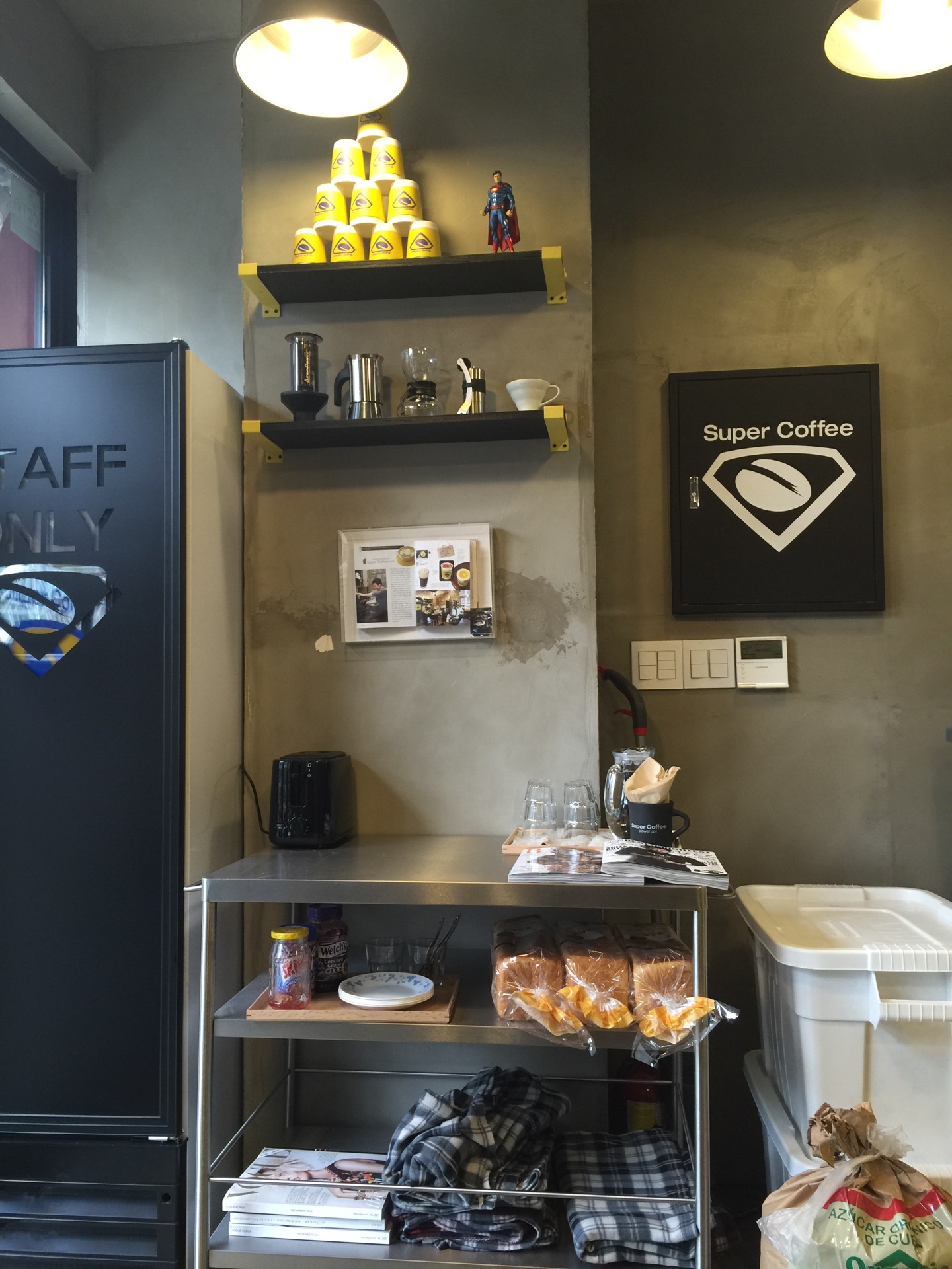 Super Coffee | 경기도 성남시 분당구 판교로 255번길 9-22 우림시티 217호 | +82 31-628-7798