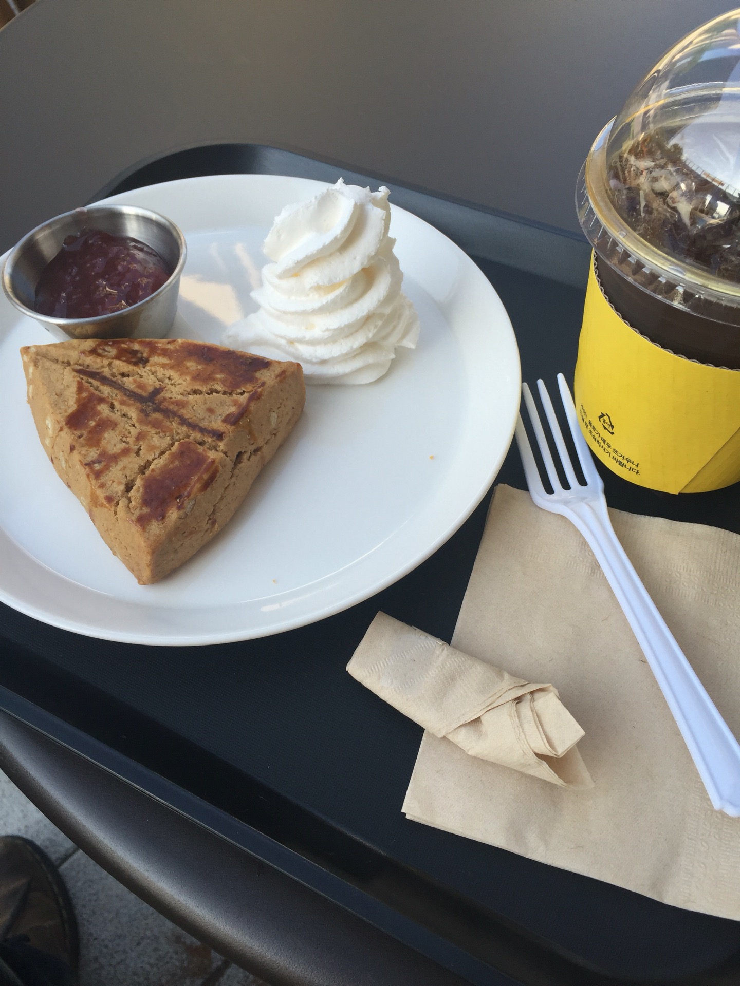 SLOW MONDAY | Gyeonggi-do Seongnam-si 분당구 대왕판교로 606번길 10 (백현동, 알파리움1단지) 130 131호 | +82 31-709-6991