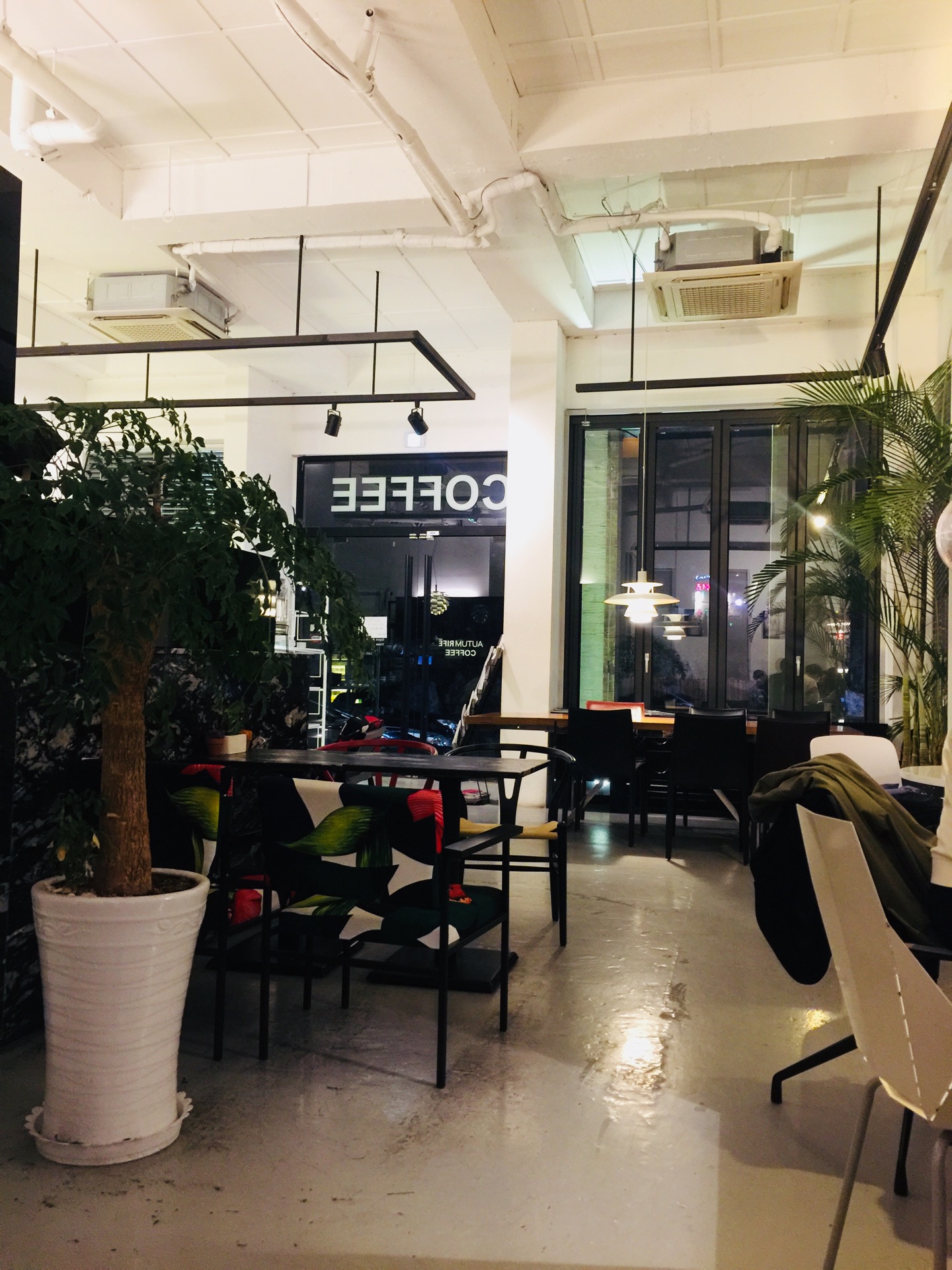 AUTUM RIFE COFFEE | 성남시 경기도 성남시 분당구 판교역로2번길17 | +82 31-701-0553 AUTUM RIFE COFFEE | 성남시 경기도 성남시 분당구 판교역로2번길17 | +82 31-701-0553