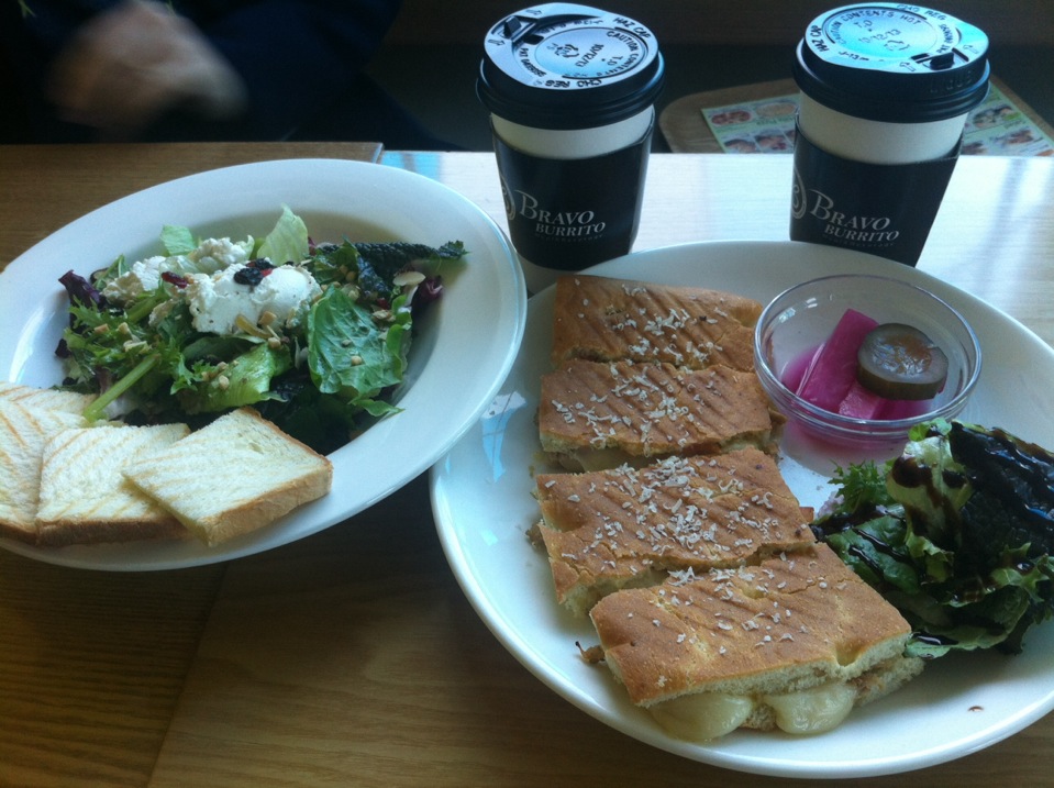 Bravo Burrito | 서울 광진구 자양동 227-342 지층, 1층, 2층, 3층 | +82 2-2218-3267