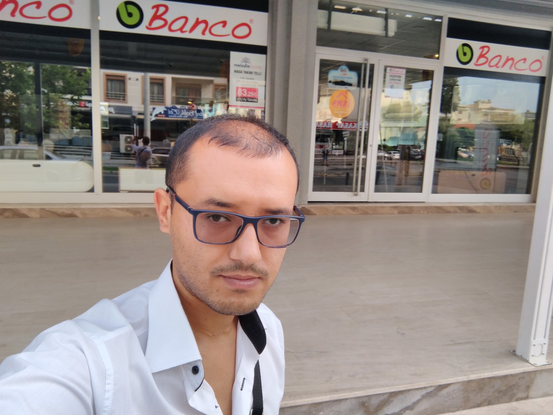 Banco Çamlık Mağaza | Erdoğan Akkaya Sokak No:26/A, Karsiyaka/İzmir | +90 850 420 2335