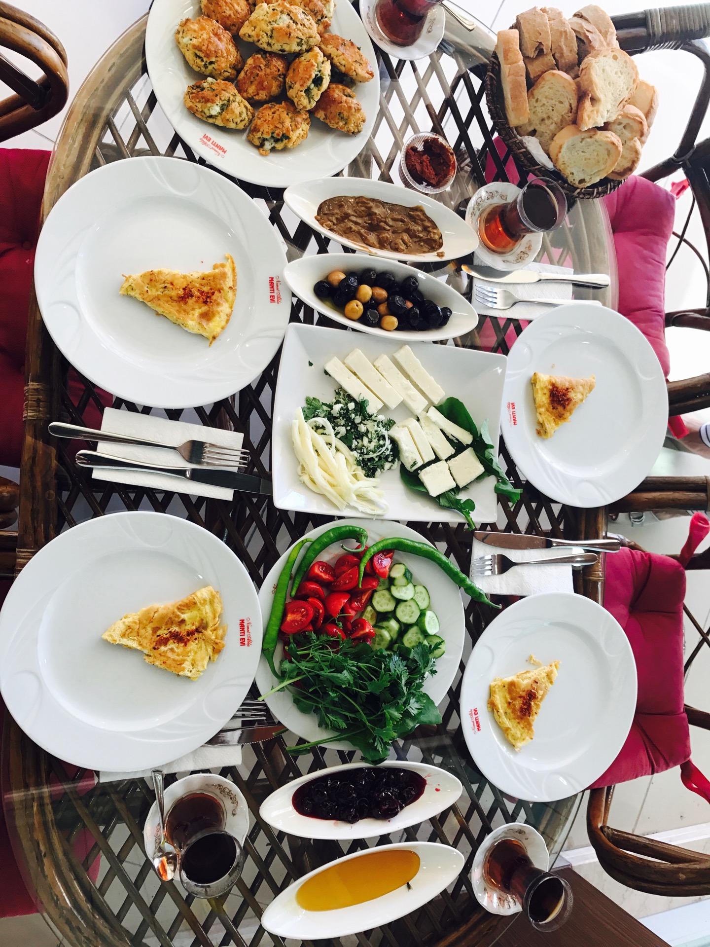 dükkaN coffee&kitchen | Meclis Mahallesi Atatürk Caddesi Şener Sokak No:87/1-2, Sancaktepe/İstanbul | +90 216 620 80 08