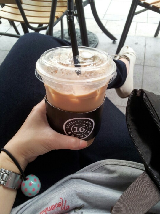 Coffee Bronzz | 서울 중구 퇴계로 72 리더스뷰남산 1F | +82 2-318-0160