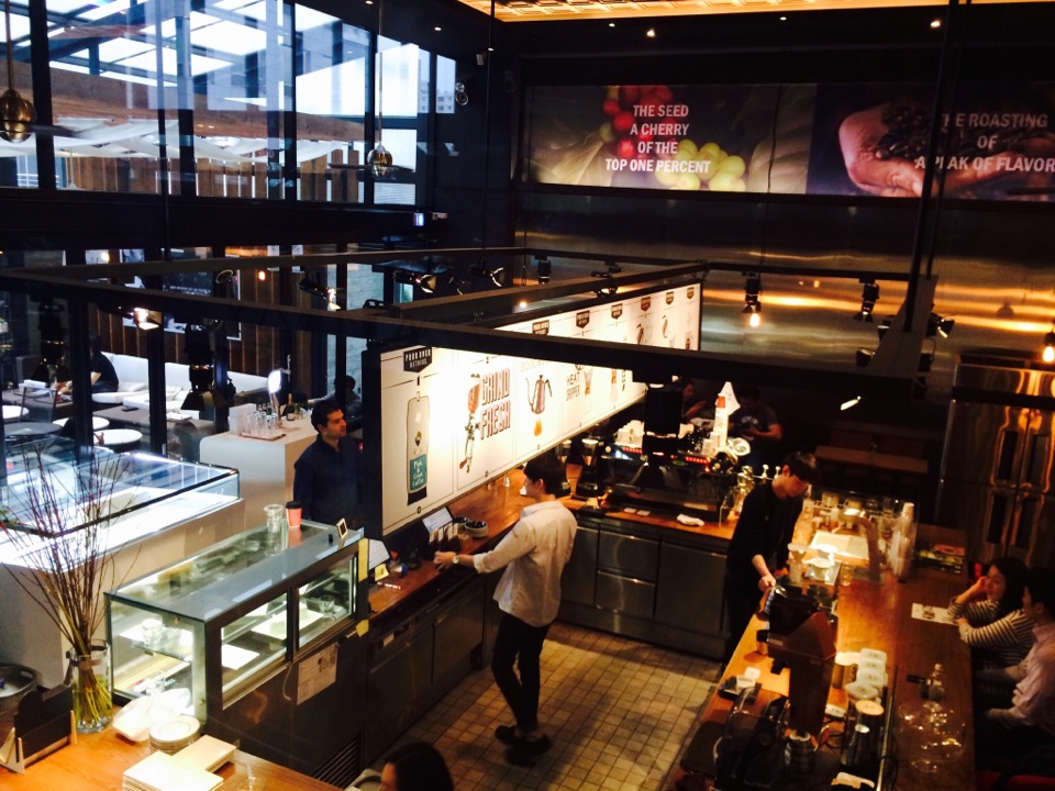 klatch & BARDOT | 서울 강남구 도산대로57길 8 | +82 2-540-5419