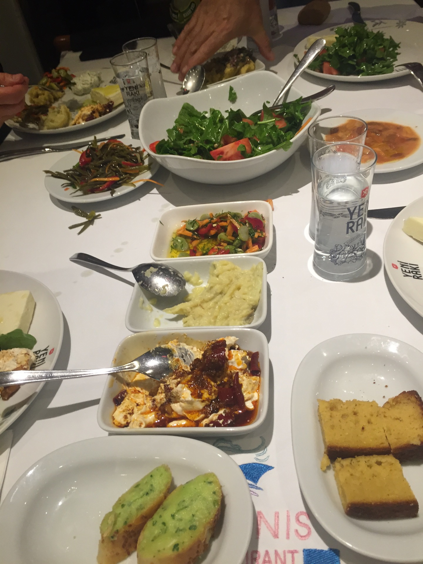 Moshonis Balıkçısı İsmail Chef | Feneryolu Mahallesi/No:99/A Bagdat Caddesi, 34724 Kadiköy/İstanbul | +90 216 349 16 56