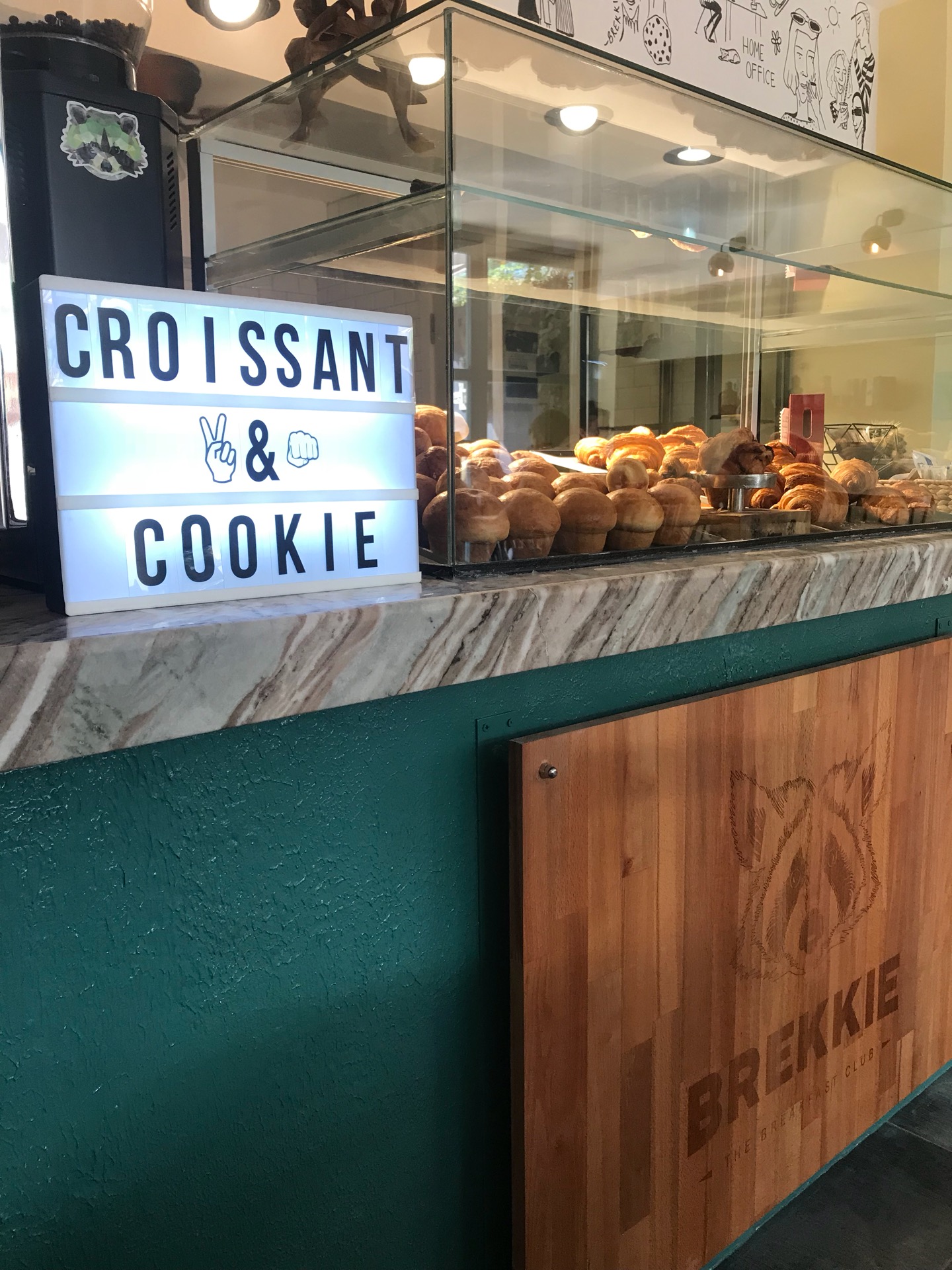 Brekkie Breakfast Club | Yoğurtçu Parkı Caddesi, 34714 Kadiköy/İstanbul | +90 216 550 58 92