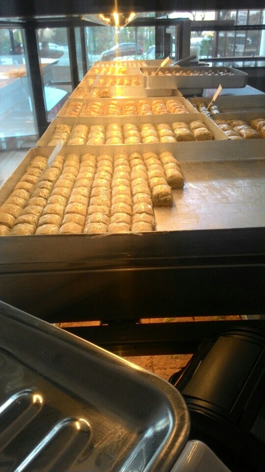 Antepia Polatoğulları Baklava | 152 Evler Mahallesi No:11, Yildirim/Bursa | +90 224 364 64 46