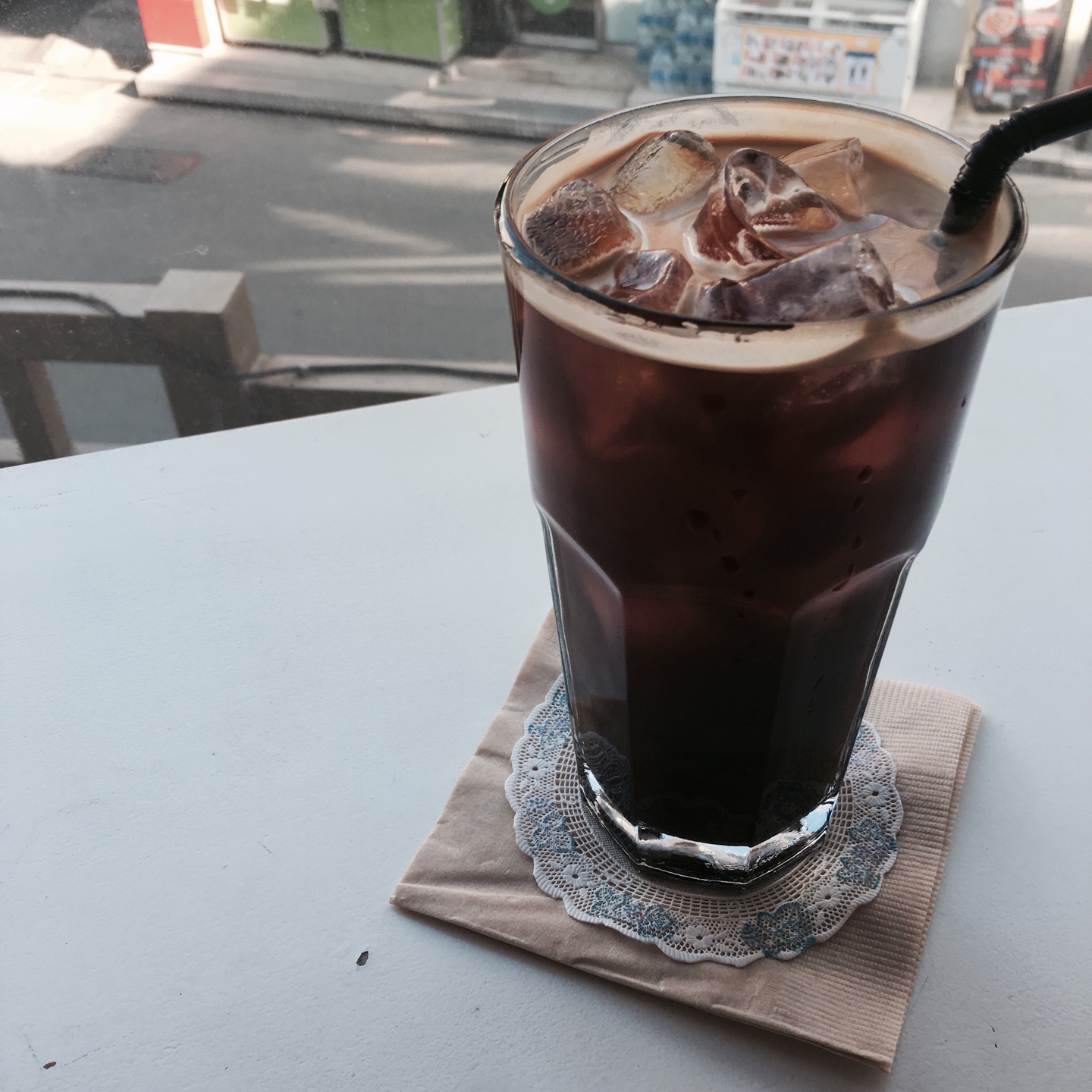 Cafe Qooom / 쿰 | Seoul Yang cheon gu 목동로23길 1 | +82 2-2695-3337