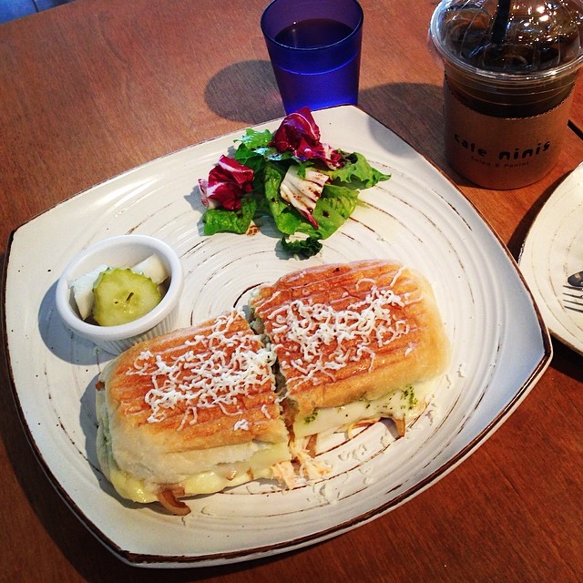 cafe Ninis | 서울 강남구 강남대로156길 20 | +82 2-516-3020