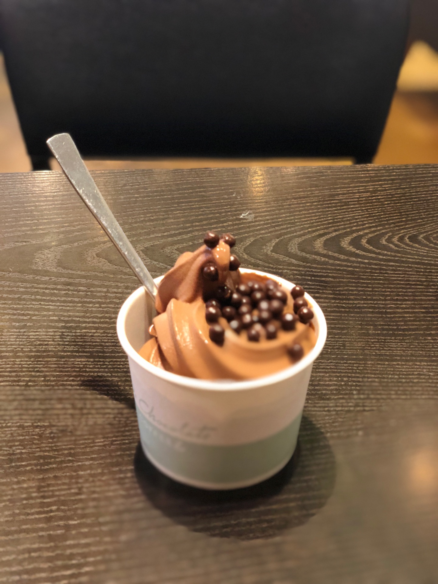 DE CHOCOLATE COFFEE | 서울 강남구 강남대로 556 | +82 2-515-8384