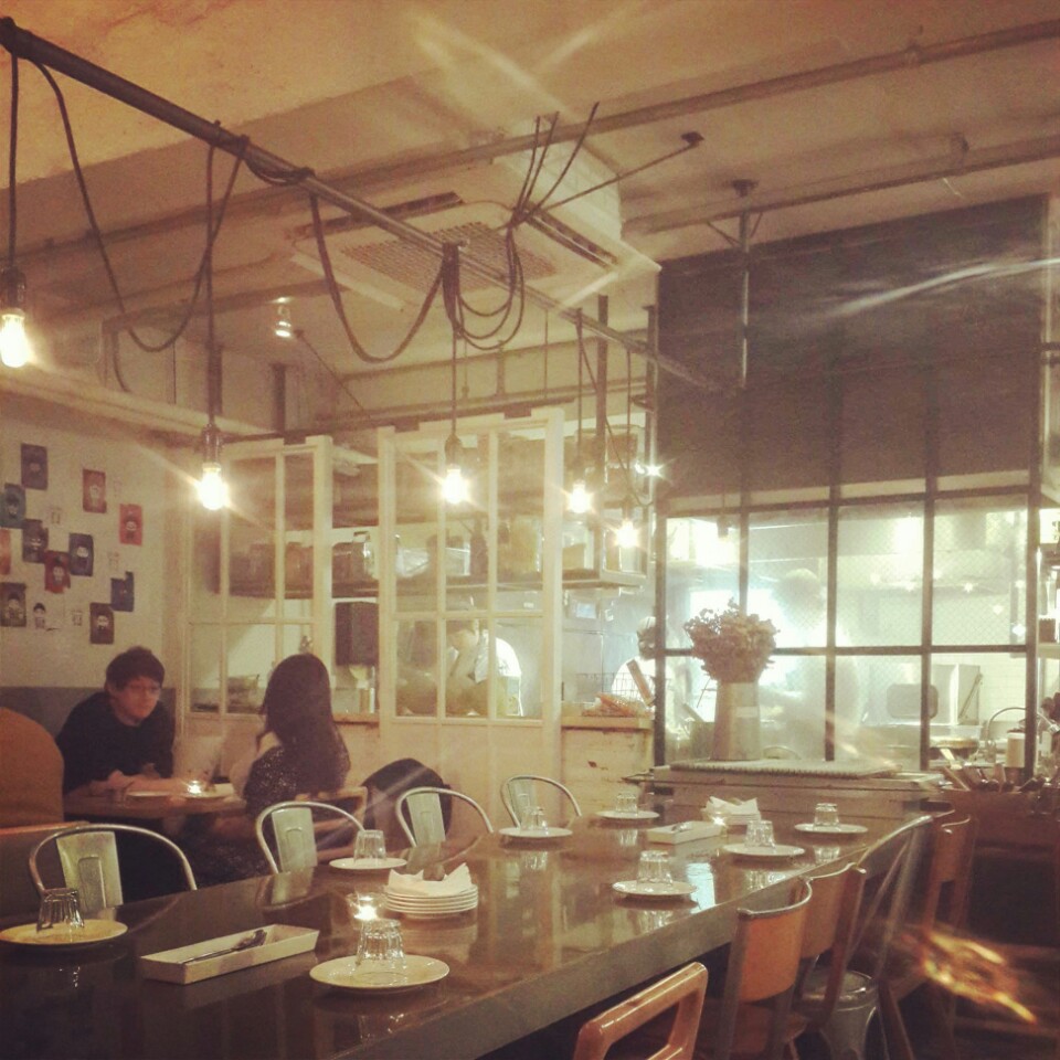 Tasting Room | 서울 용산구 이태원로49길 13 | +82 2-797-8202