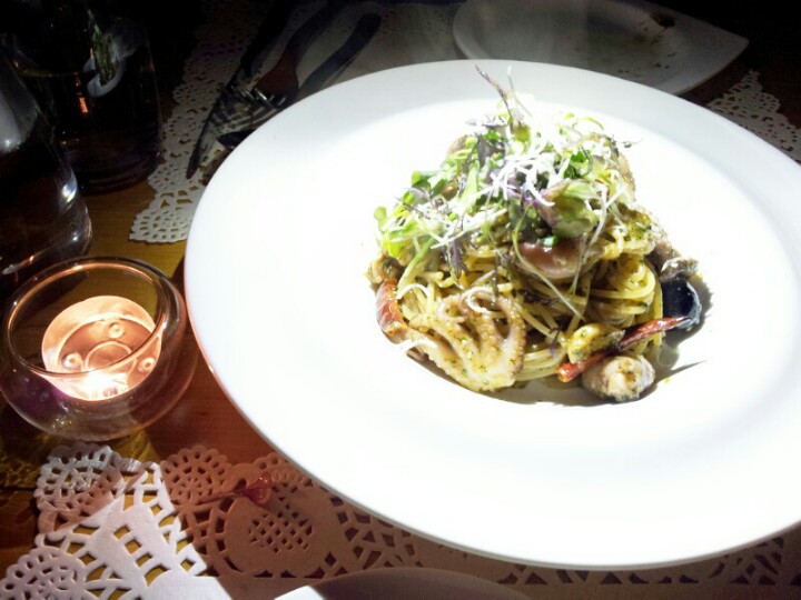 Poco Felice | 서울 마포구 동교로18길 13 | +82 2-338-2435 Poco Felice | 서울 마포구 동교로18길 13 | +82 2-338-2435