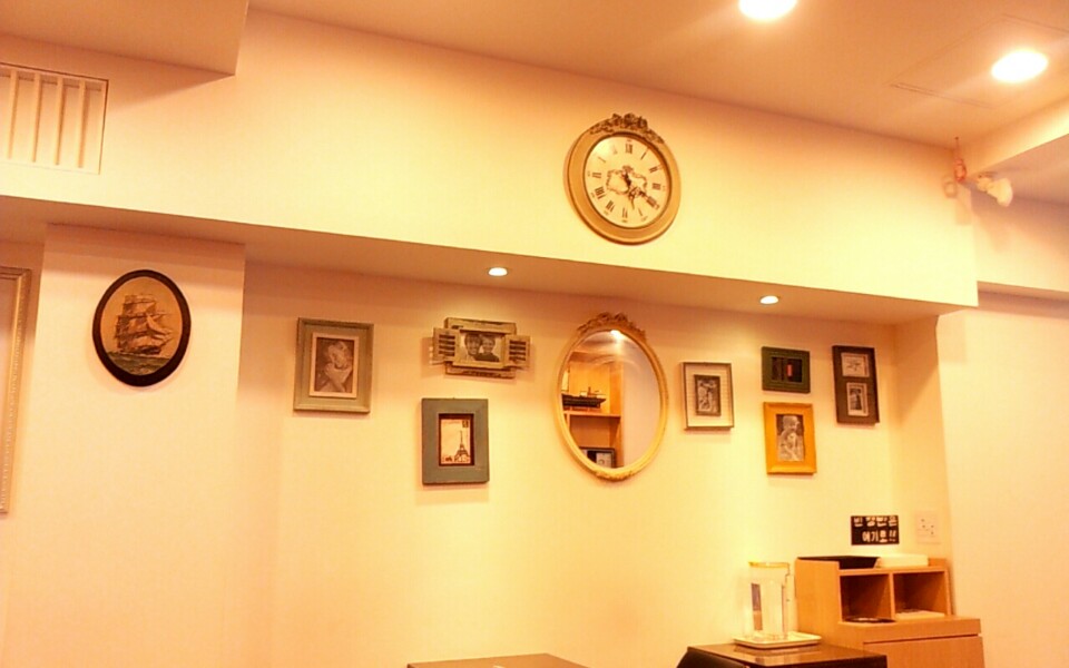 VOILà creamery | 서울 마포구 와우산로27길 56 | +82 2-332-0046 VOILà creamery | 서울 마포구 와우산로27길 56 | +82 2-332-0046