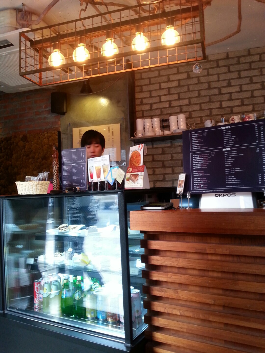 Cafe Hwa:Doo | Seoul Jong-no-gu 사직로 127 | +82 2-723-0980