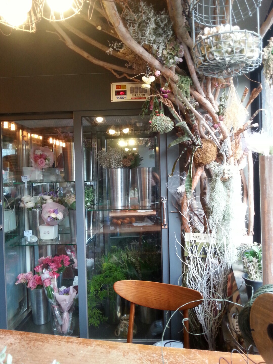 Cafe Hwa:Doo | Seoul Jong-no-gu 사직로 127 | +82 2-723-0980