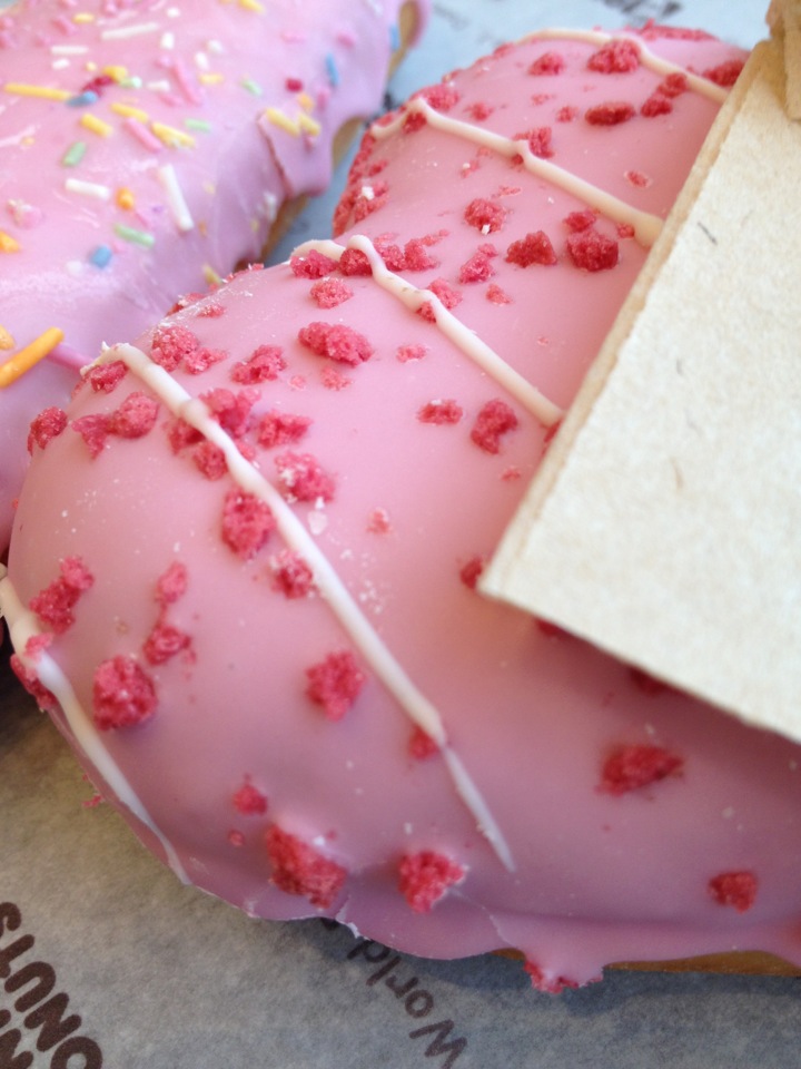 DUNKIN DONUTS | Gyeonggi 성남 분당구 성남대로331번길 3-3 | +82 31-714-3172 DUNKIN DONUTS | Gyeonggi 성남 분당구 성남대로331번길 3-3 | +82 31-714-3172