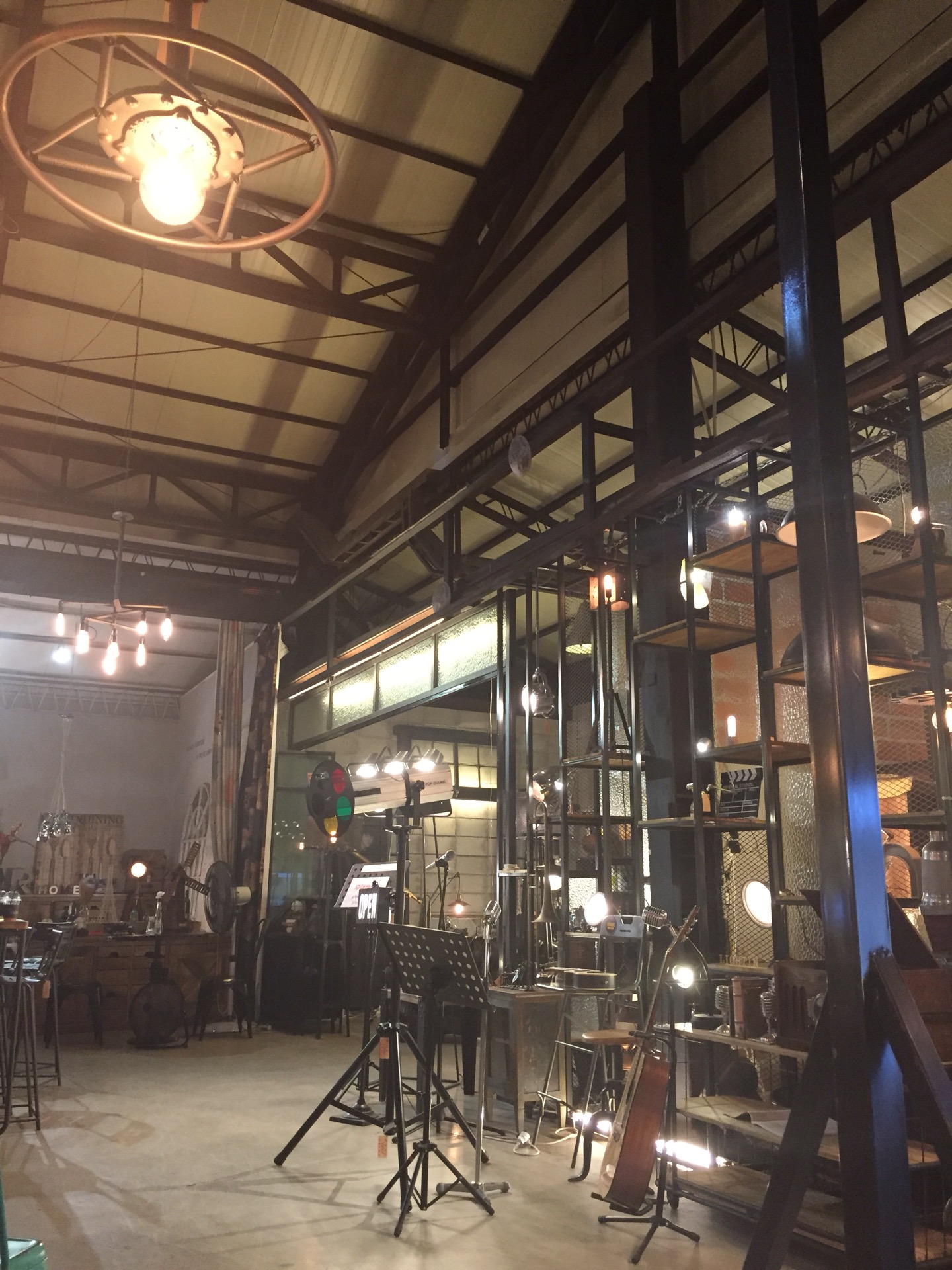 cafe Valor | 인천광역시 부평구 백범로578번길 52 | +82 70-4254-0351