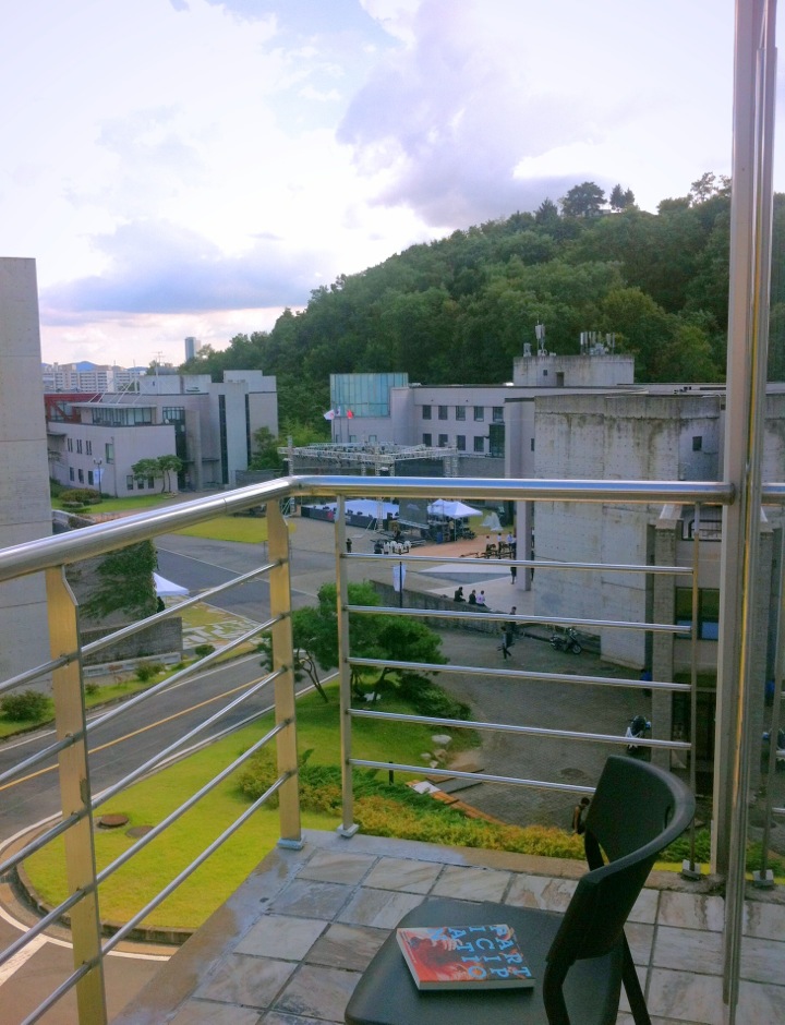 서울예술대학교 마동 | 경기도 안산시 단원구 예술대학로 171 | +82 31-412-7100 서울예술대학교 마동 | 경기도 안산시 단원구 예술대학로 171 | +82 31-412-7100