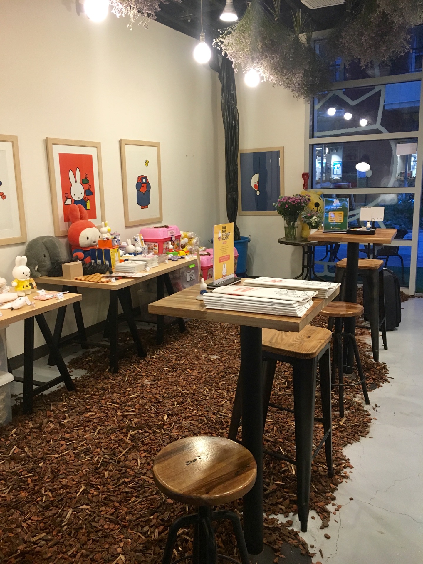 miffy gallery | 경기도 성남 분당구 백현동 531 | +82 10-7367-8902