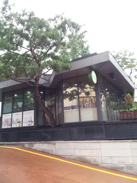 Cafe 뜨락 | 서울특별시 중구 덕수궁길 15 | +82 2-6361-3977