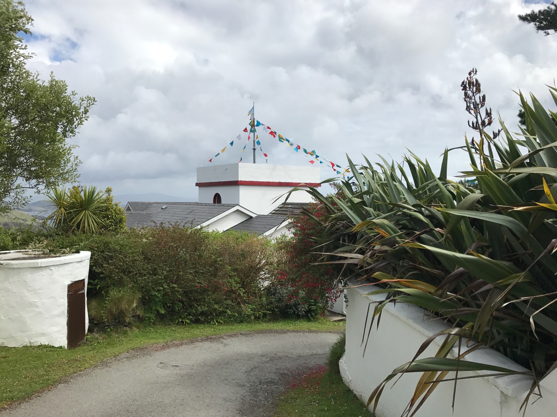 Dzogchen Beara | Garahanes, Allihies | +353 27 73032