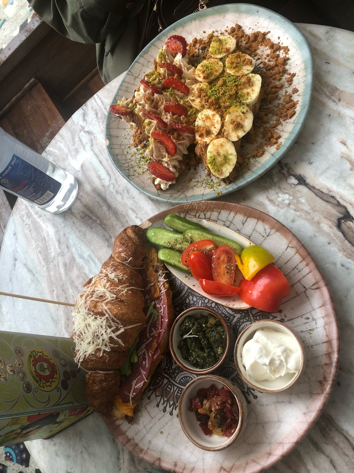 Brekkie Breakfast Club | Yoğurtçu Parkı Caddesi, 34714 Kadiköy/İstanbul | +90 216 550 58 92