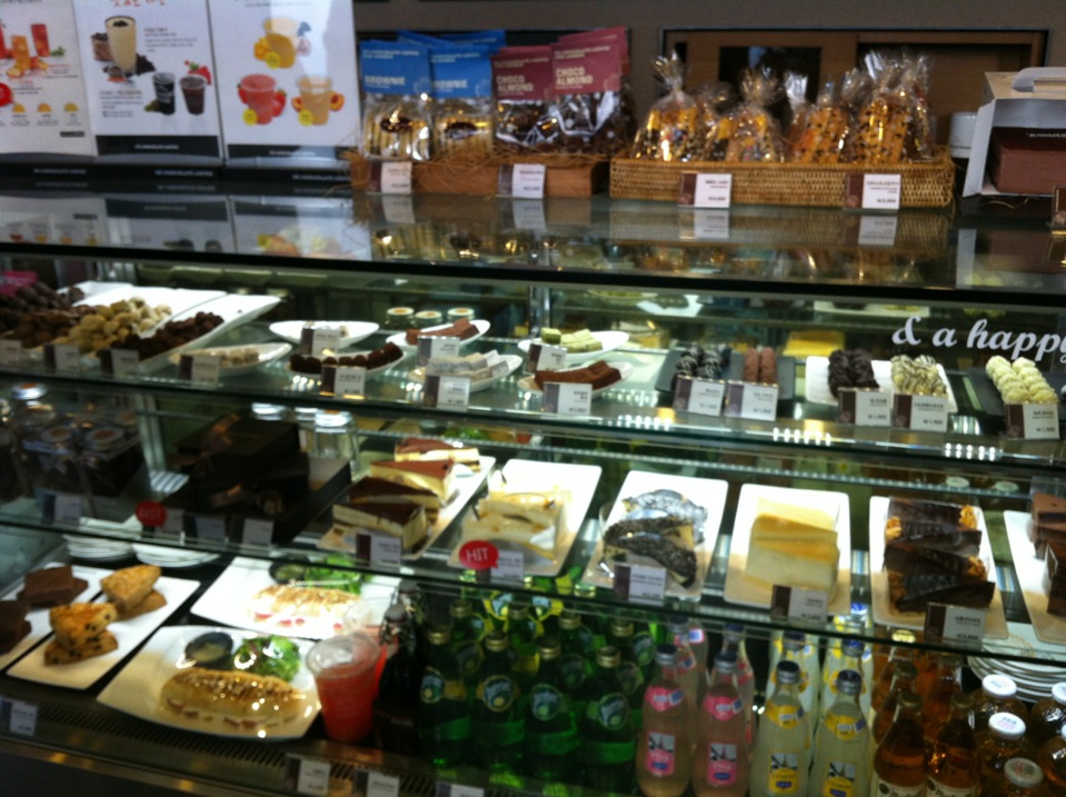 DE CHOCOLATE COFFEE | 서울 강남구 강남대로 556 | +82 2-515-8384