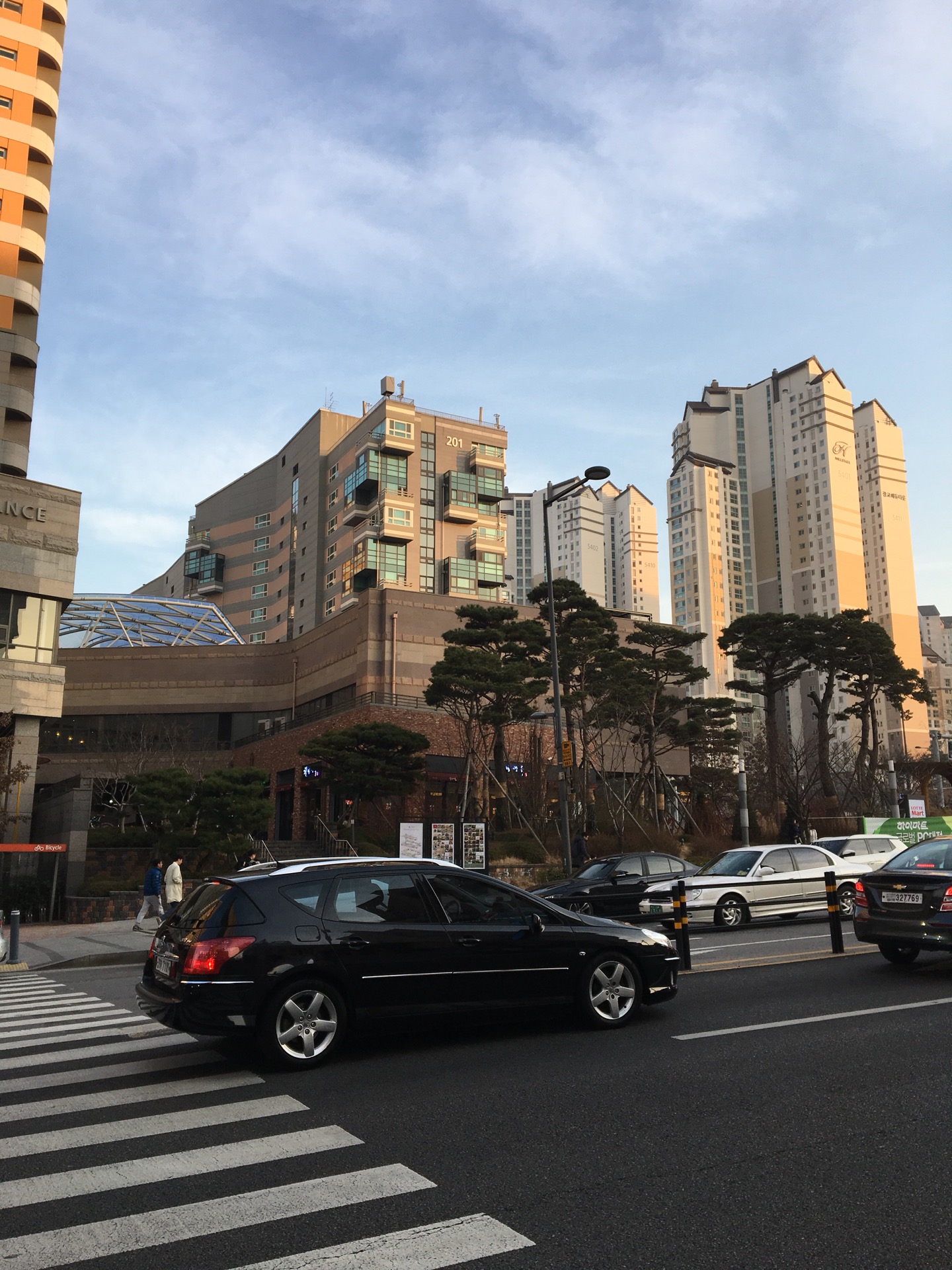 AVENUE FRANCE | 경기도 Suwon-si, Gyeonggi-do 영통구 센트럴타운로 85 | +82 31-216-9308