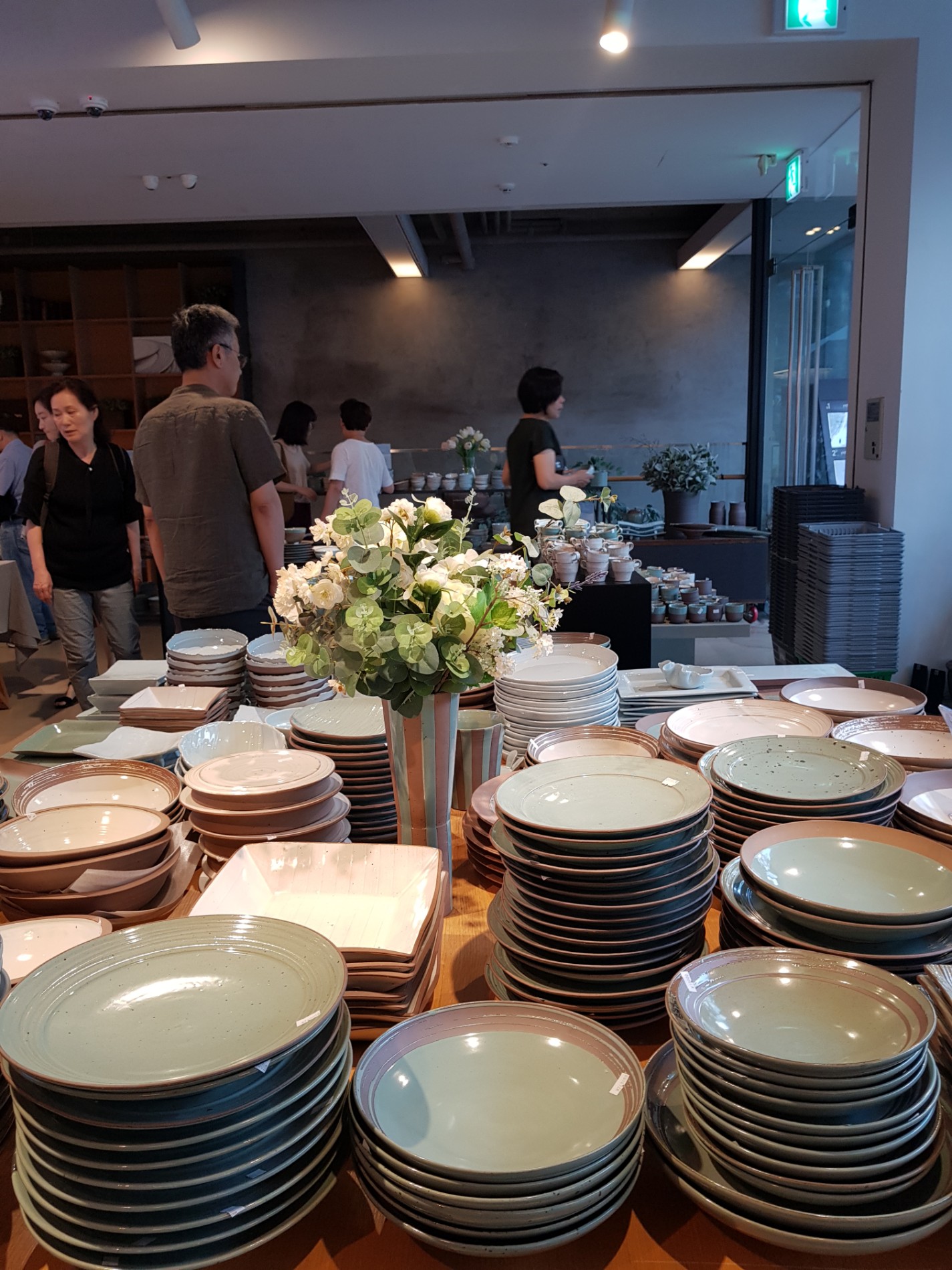 Cafe yido | Seoul Jong-no-gu 종로구 창덕궁길 191 | +82 2-722-0756