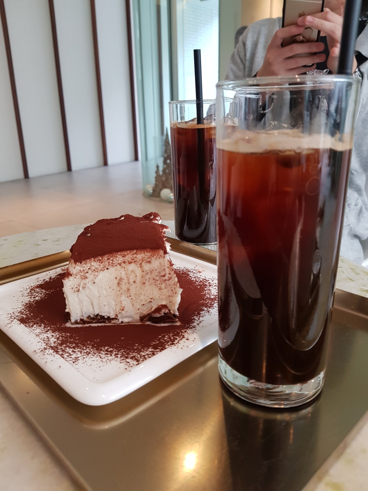 Cafe Mula | Seoul Gang-nam-gu 강남구 압구정로4길 13-12 | +82 2-6104-4541