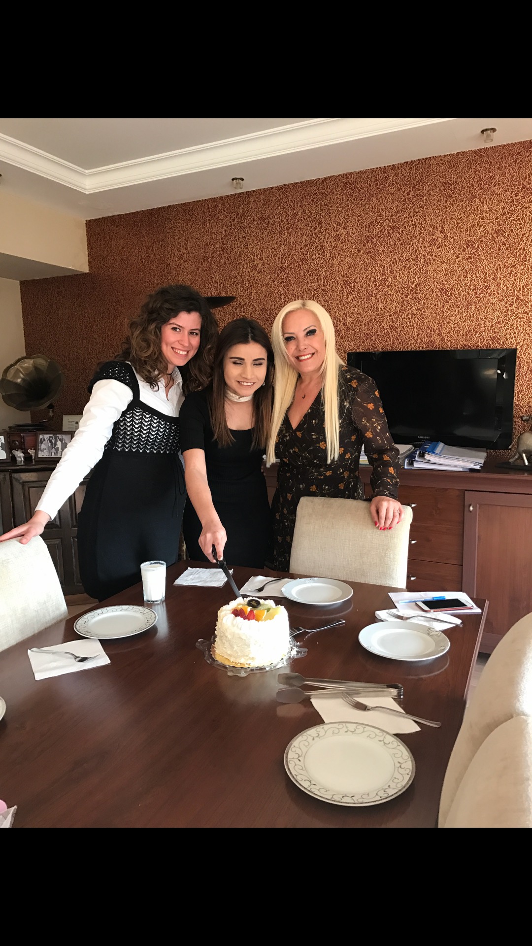 Öner Avukatlık Bürosu | Ege Vista Vilları, 09400 Kusadasi/Aydin | +90 256 618 06 16