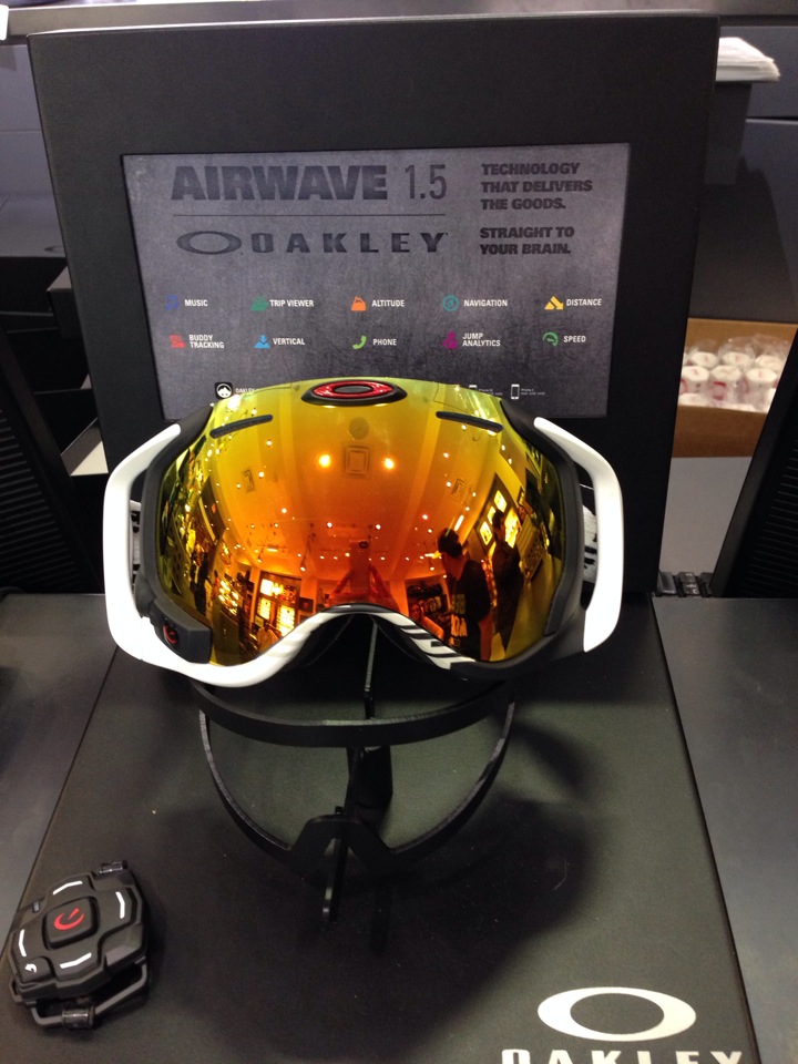 oakley arrowhead mall