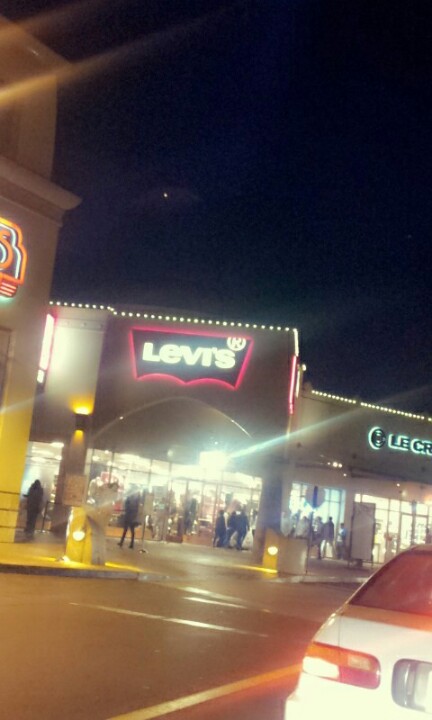 Levi's Store Citadel Outlets | 100 