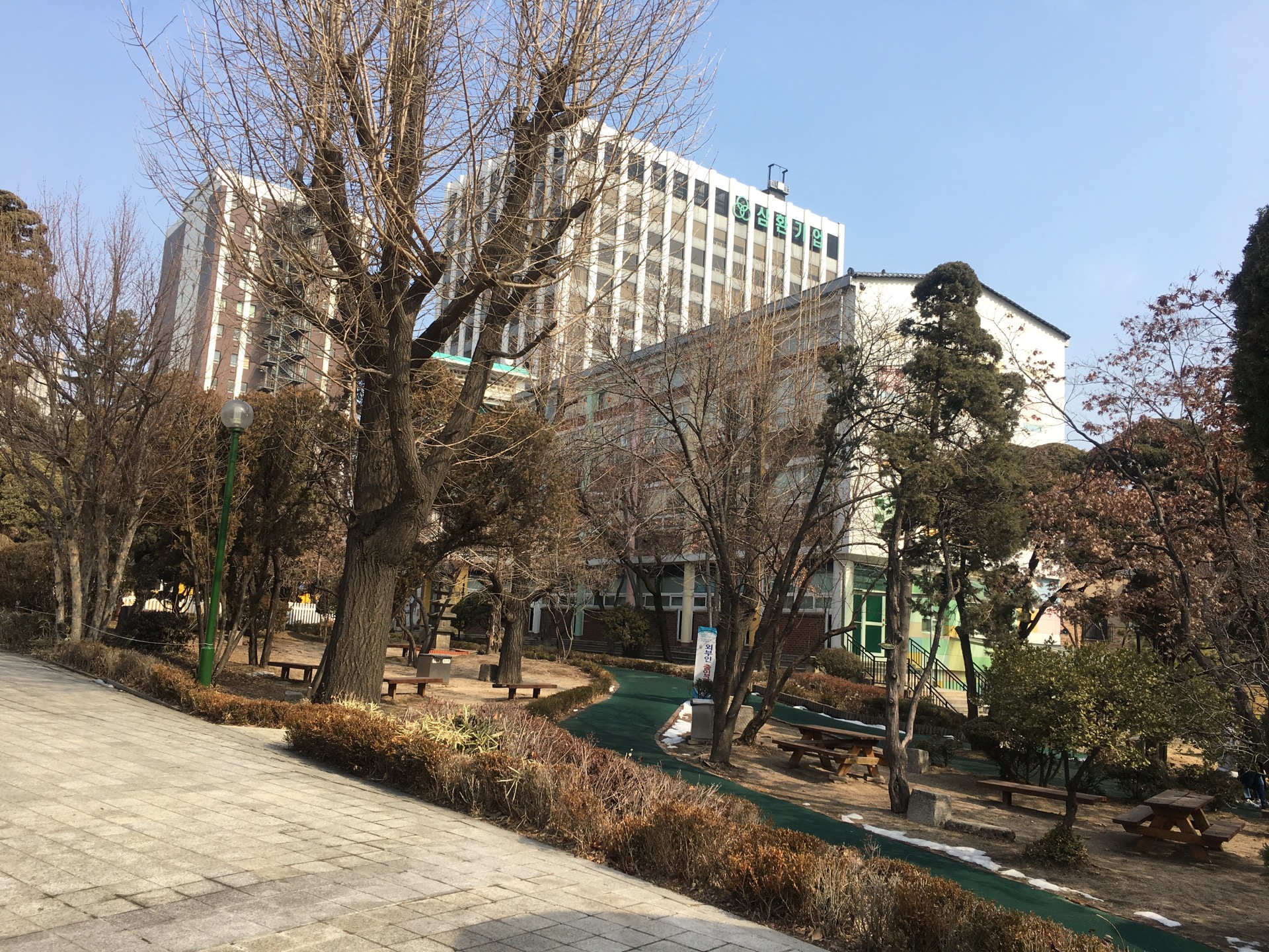 운현초등학교 | Seoul 종로구 삼일대로 460 | +82 2-765-0896