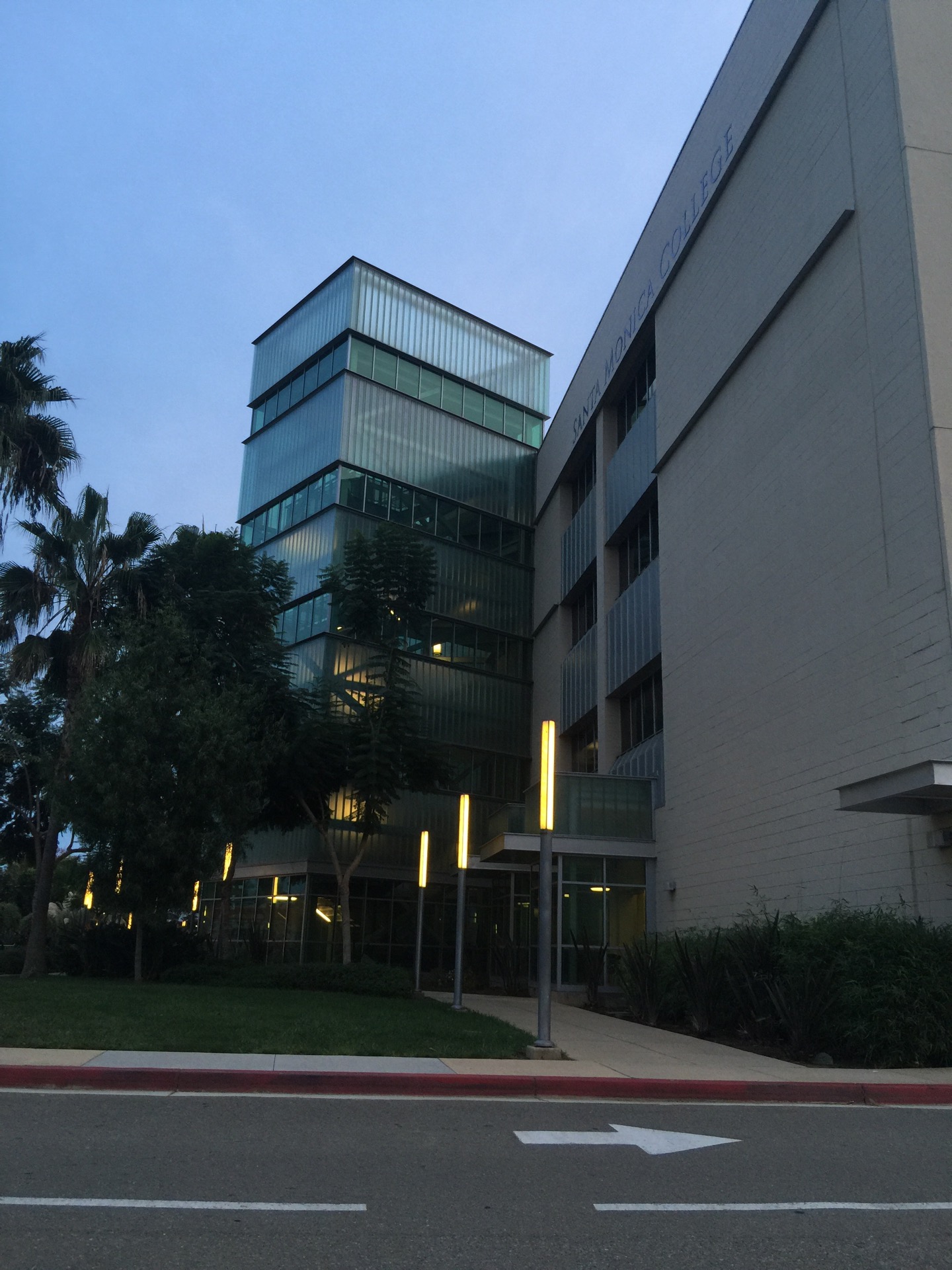 Santa Monica College 3171 S Bundy Dr, Los Angeles, CA, 90066