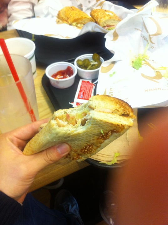 Quiznos Sub | 서울 중구 소공로 46 쌍용남산플래티넘 B101호 | +82 2-3789-2308