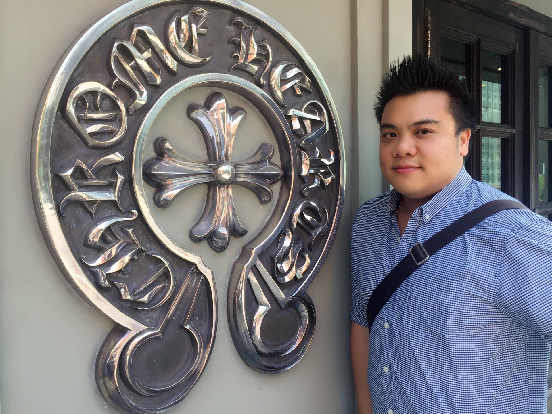 Chrome Hearts | 서울 강남구 선릉로162길 24 | +82 2-3343-0055