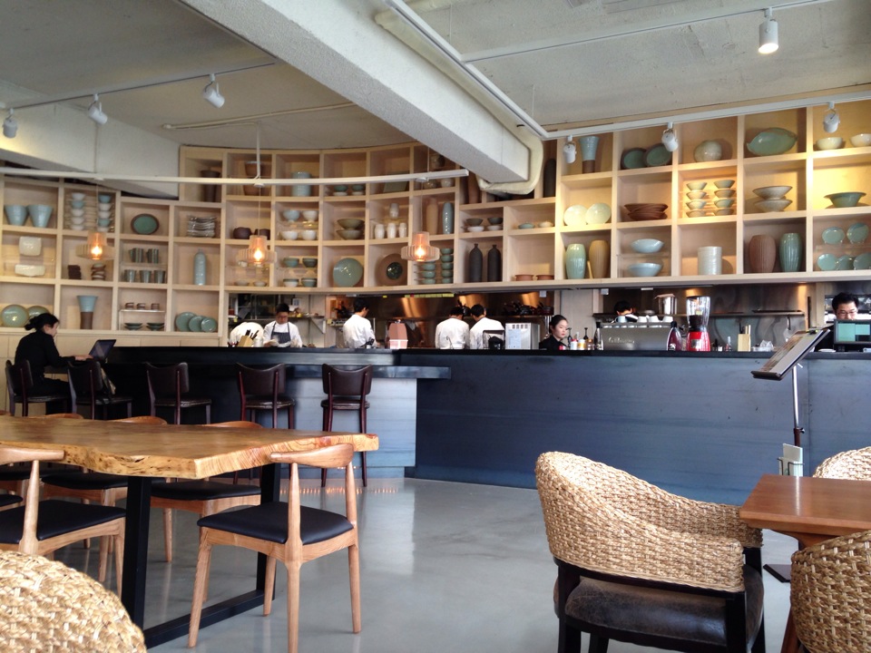 Cafe de Cera | 서울시 종로구 창덕궁길 191 | +82 2-762-0756