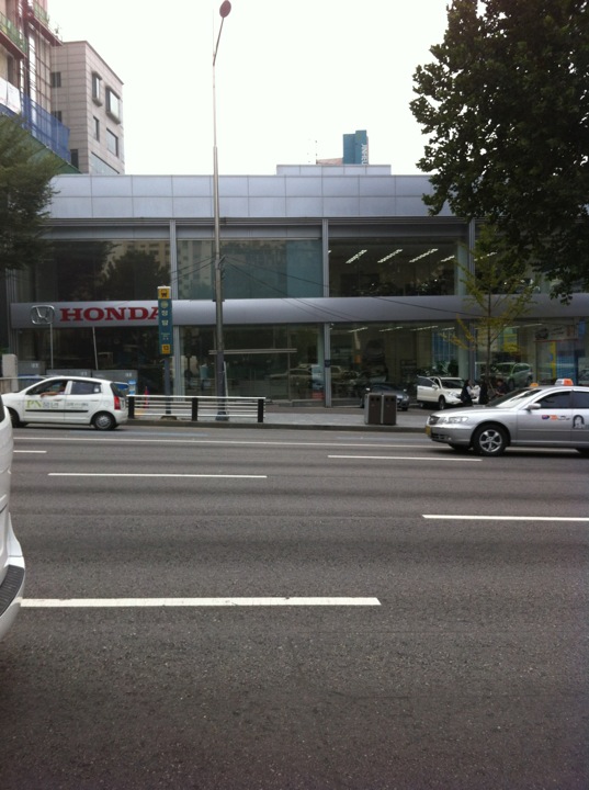 Honda 안호모터스 | 서울 강남구 영동대로 703 (청담동) | +82 2-512-0321
