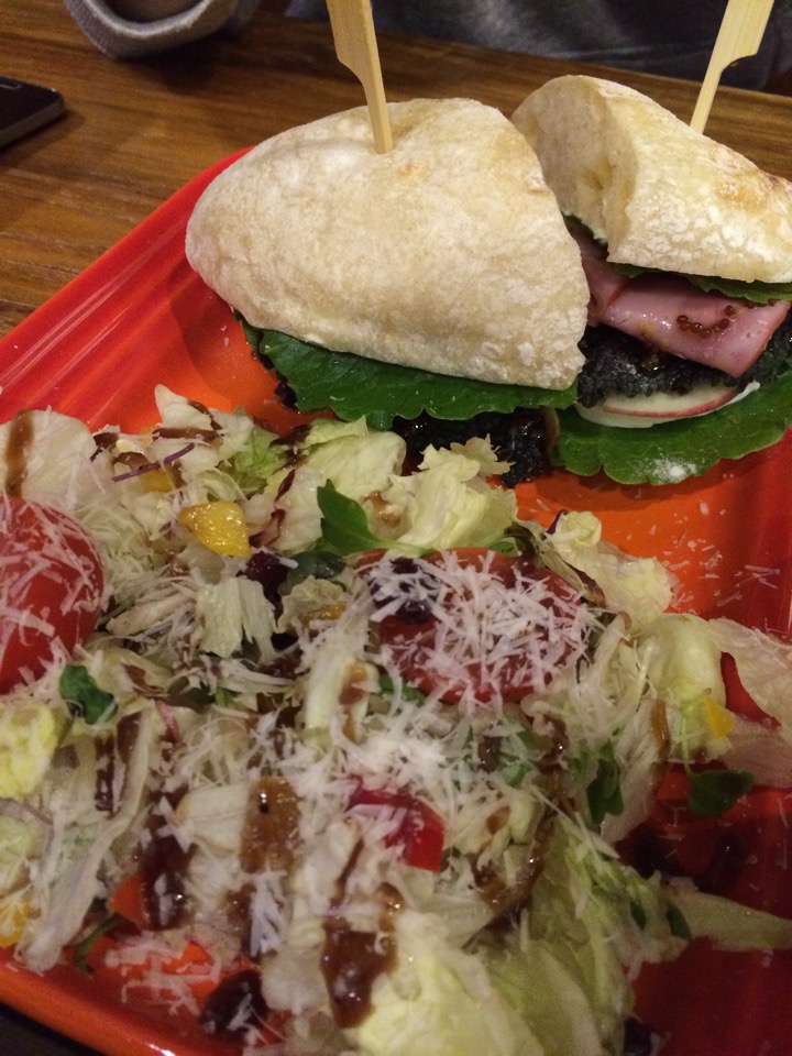 ROLLING PIN | 서울 송파구 올림픽로35다길 32 | +82 2-415-2235