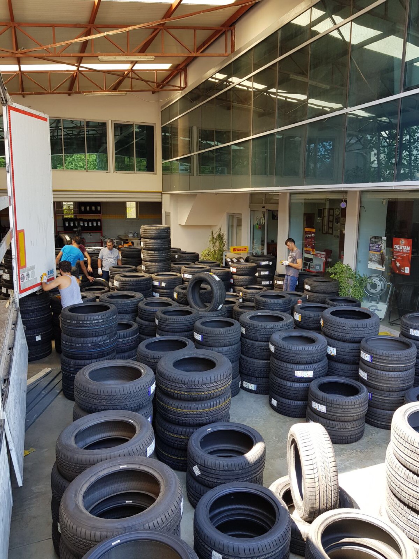 PIRELLI - ALTAY TİCARET | Yükseliş Mahallesi Gazi Bulvari No: 131, 07020 Kepez/Antalya | +90 242 345 14 21