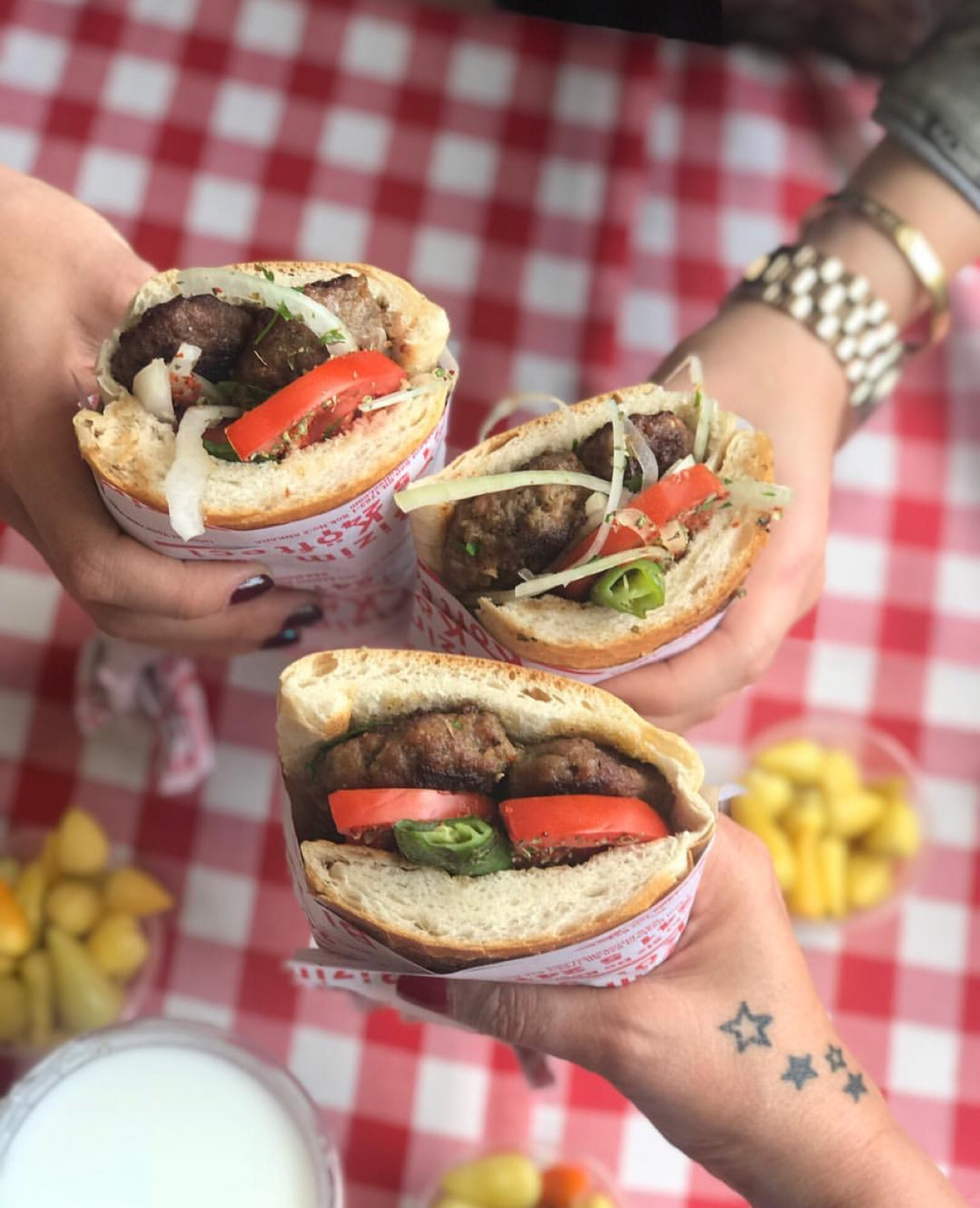 80’s Mutfak / Köfte Evi (Kemal’in Lezzetleri) | 1727 Sokak, Karsiyaka/İzmir | +90 507 487 61 96