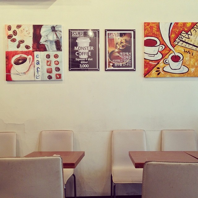cafe 312 | 서울 강남구 압구정로2길 57 | +82 2-517-2215