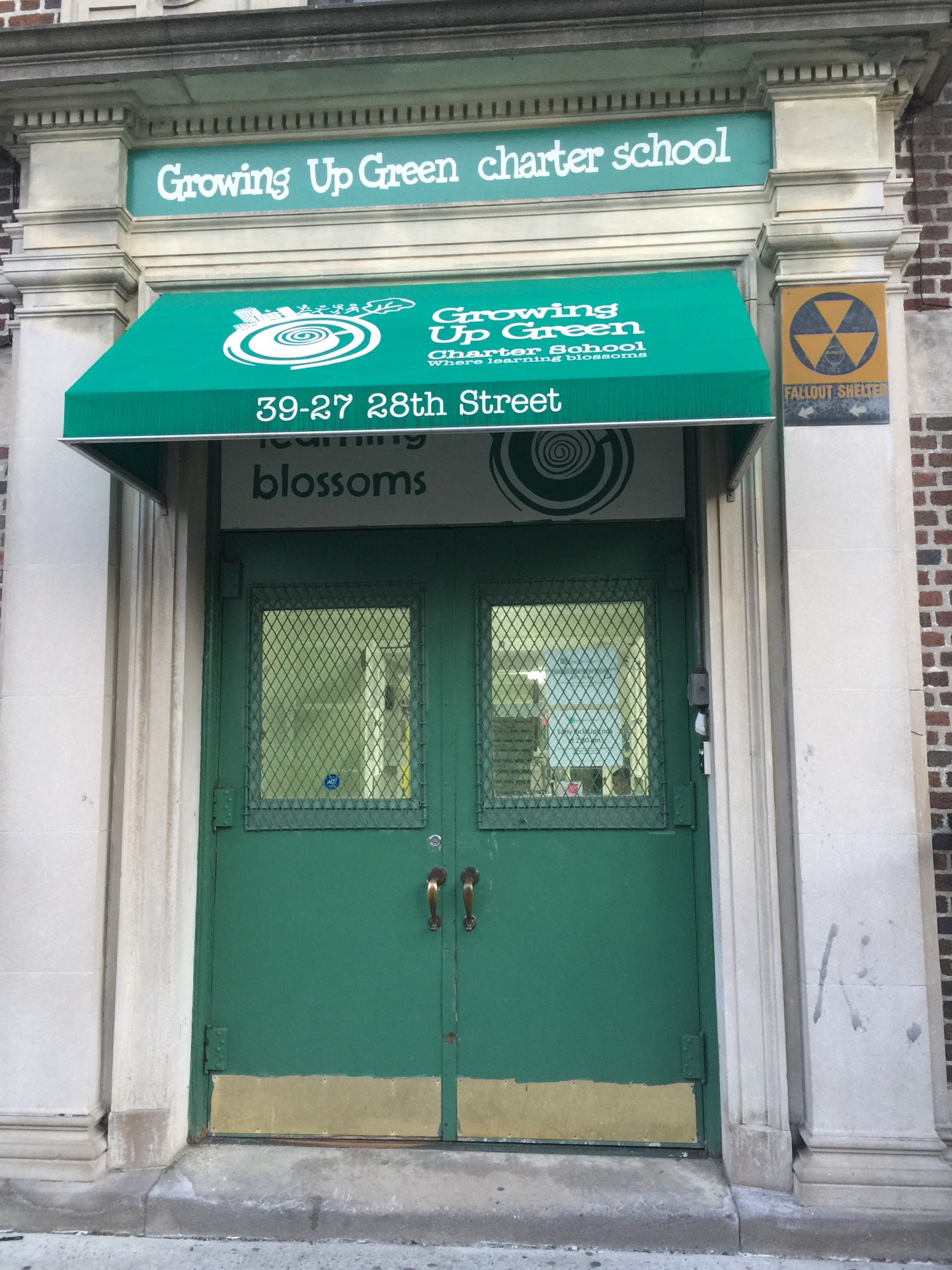 Growing Up Green Charter School 39 27 28th St Long Island City NY 