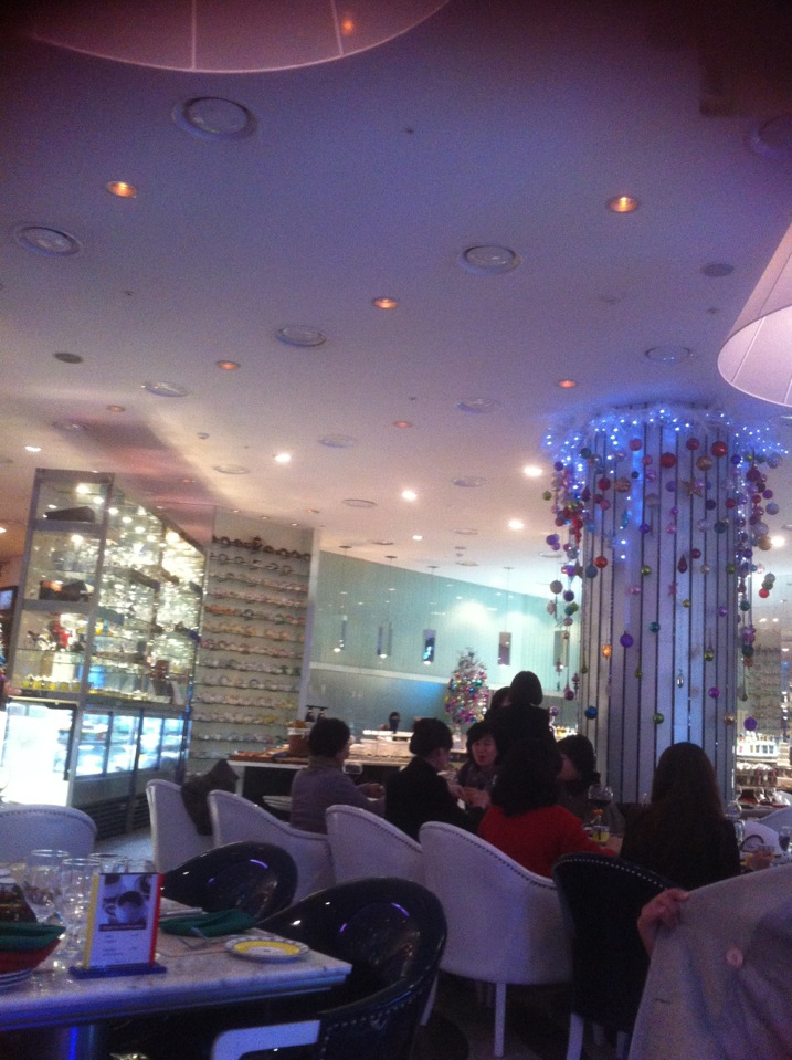 Cafe Amiga | Seoul 용산구 이태원로 221 | +82 2-3702-8033