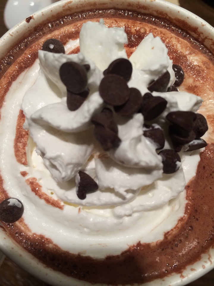 White Chocola | 서울 서초구 마방로2길 29 | +82 2-574-2250