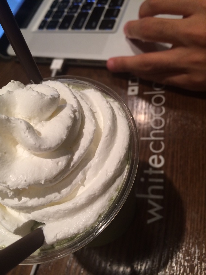 White Chocola | 서울 서초구 마방로2길 29 | +82 2-574-2250