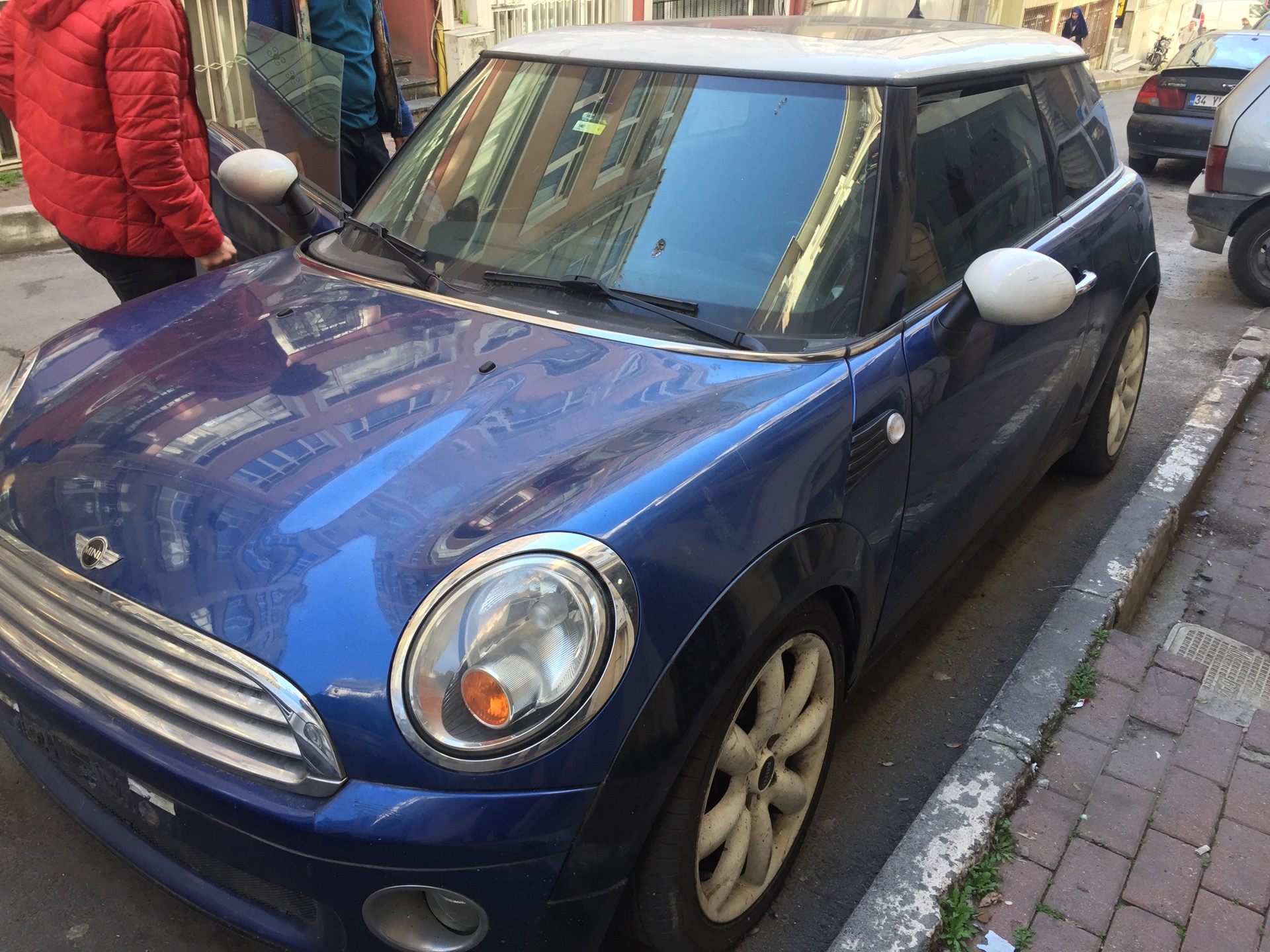 İstanbul 25. Noterliği | Akşemsettin Akdeniz Caddesi, 34080 Fatih/İstanbul | +90 212 621 67 37